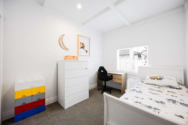 9 Ocean View Road Hillcrest_12