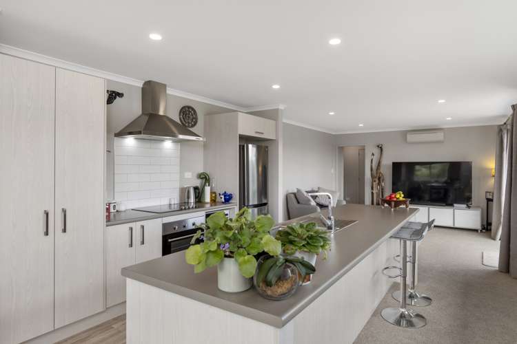 66 Sentinel Avenue Omokoroa_3