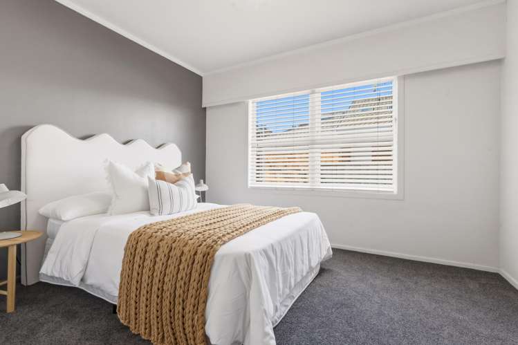 720A River Road Chartwell_14