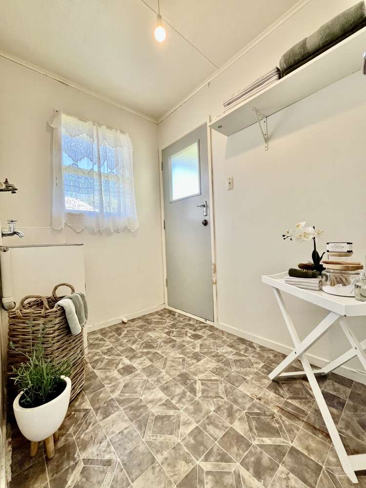 28 Dewe Avenue Feilding_14