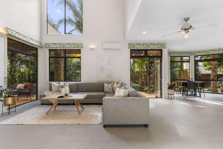 11 Churchouse Road Greenhithe_8