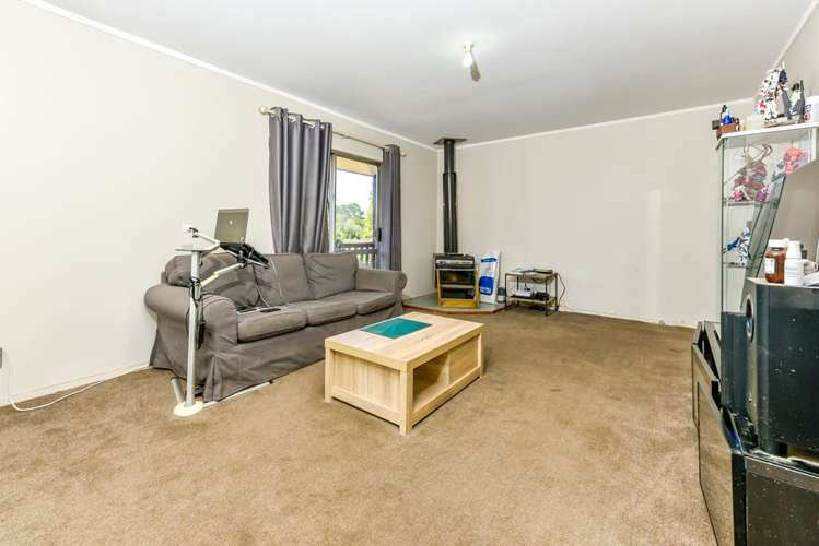 10 Quincey Place Massey_7