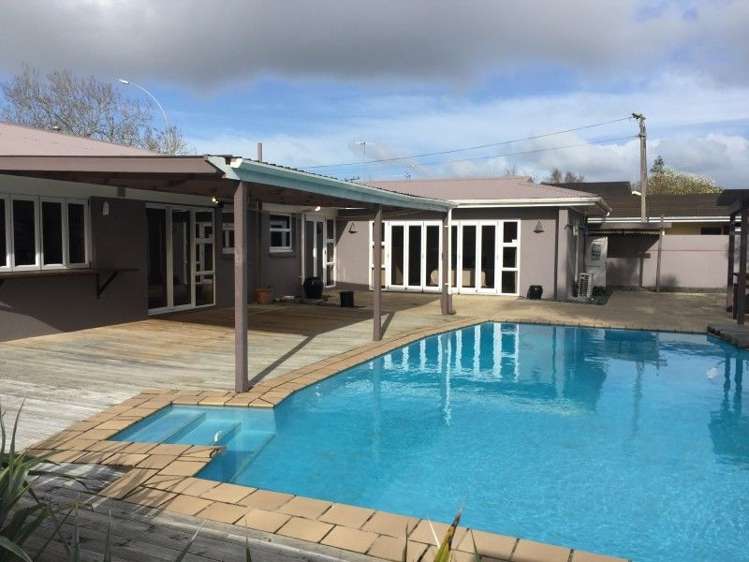 735 River Road Chartwell_29