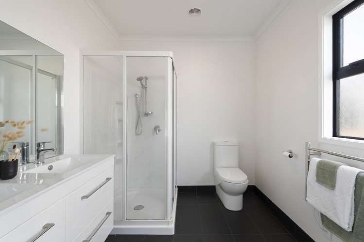 11 Coutts Way Fitzherbert_13