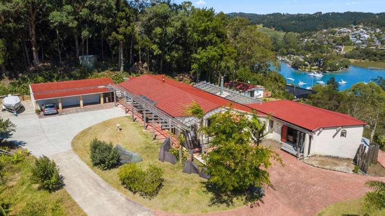 90 Cedar Terrace Stanmore Bay_16