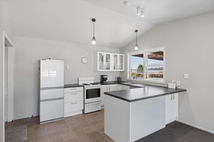 87 Churchill Road_3