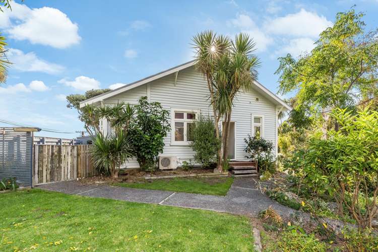137 Wellington Road Paekakariki_18