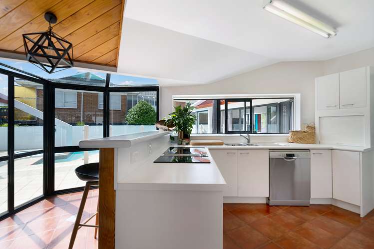 20 Taitua Drive Te Atatu South_8