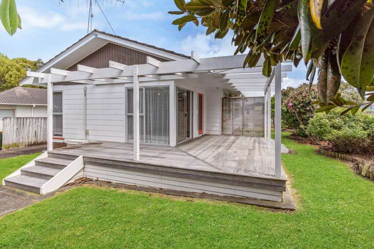 22 Rowandale Avenue Manurewa_10