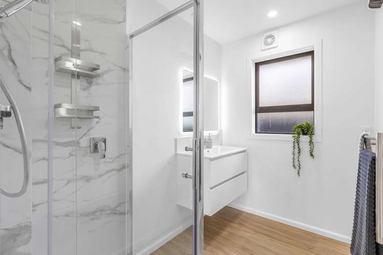 6 Greenhaven Drive Burwood_16