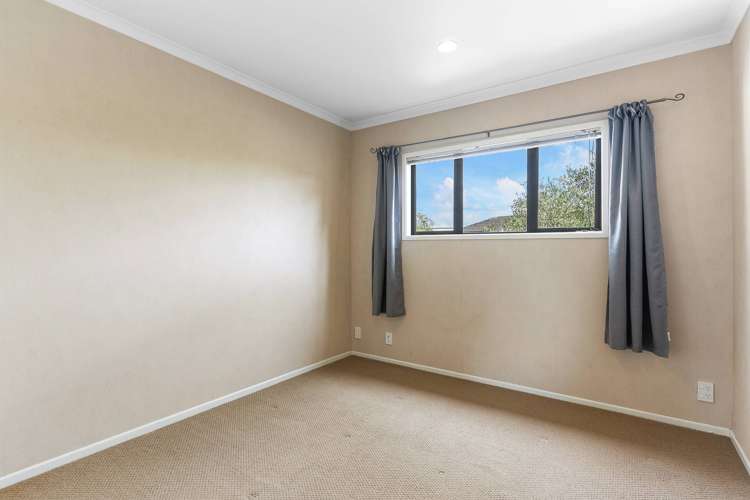 8 Skip Lane East Tamaki_11