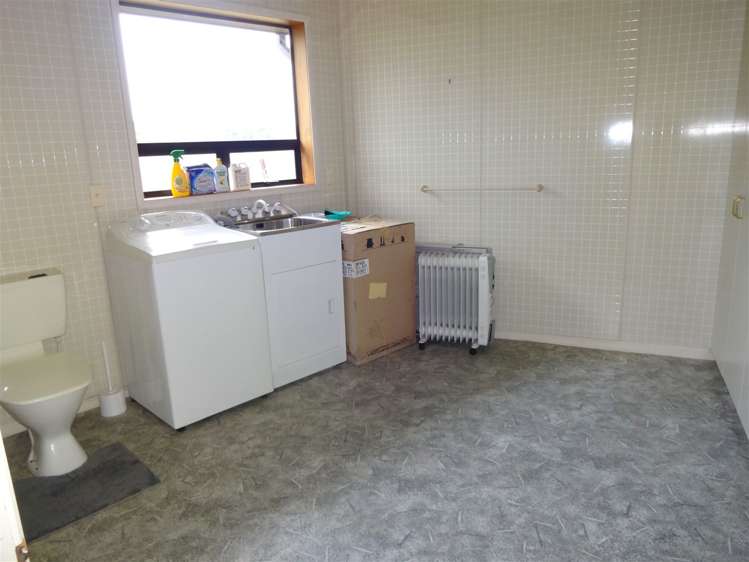 15 Richard Pearse Drive Temuka_18