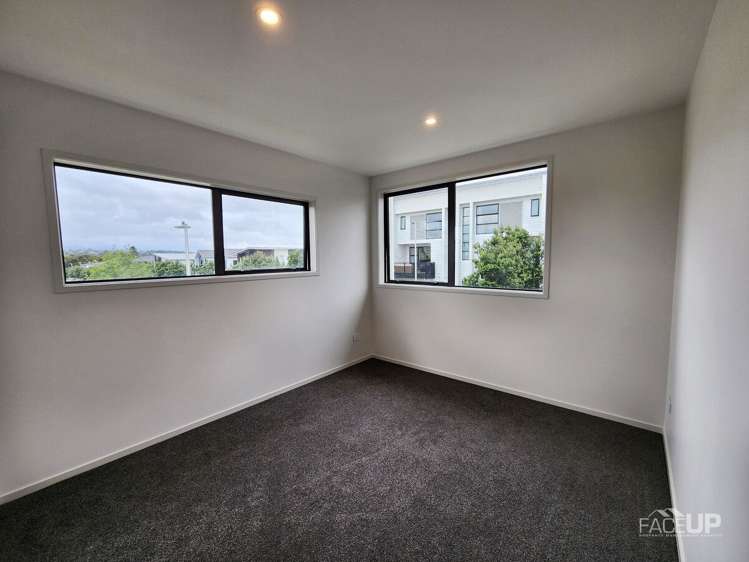 86 Glidepath Road Hobsonville_5