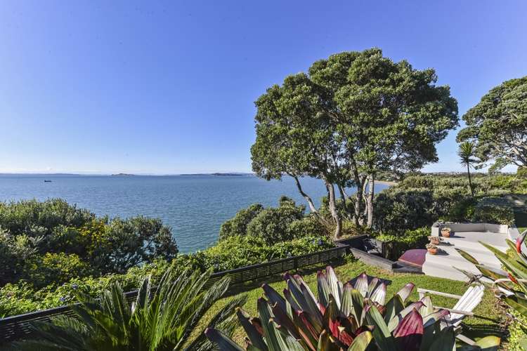 114 Vauxhall Road Narrow Neck_24