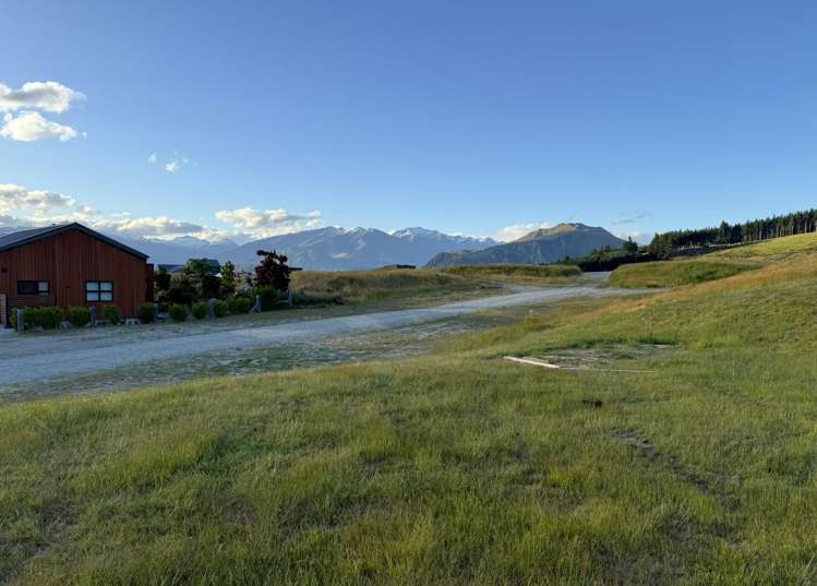 214 Aubrey Road Wanaka_2