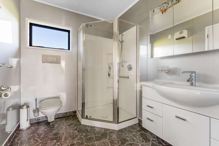 68 Hiwipango Road Wakefield_10