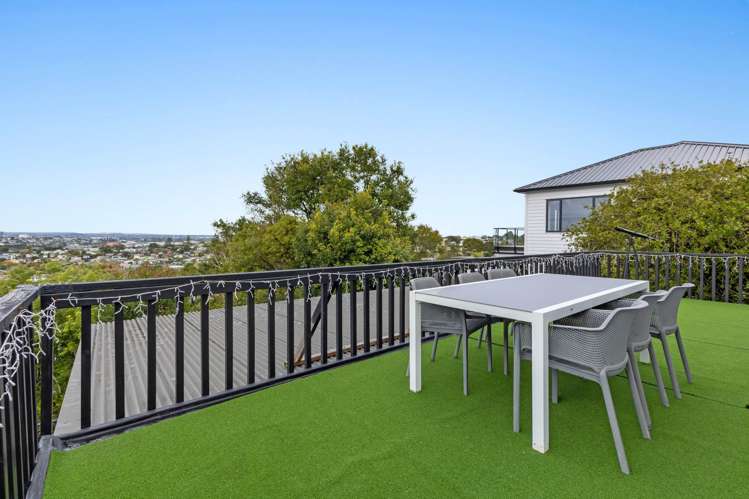135 Sunset Road Totara Vale_10