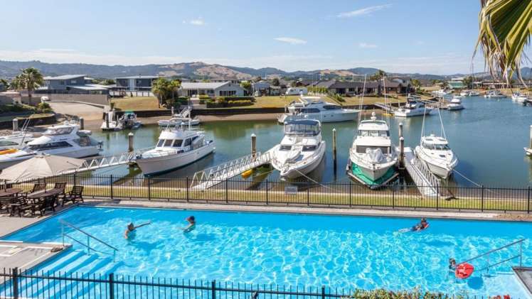 73 South Highway - Sovereign Pier on the Waterways Whitianga_26