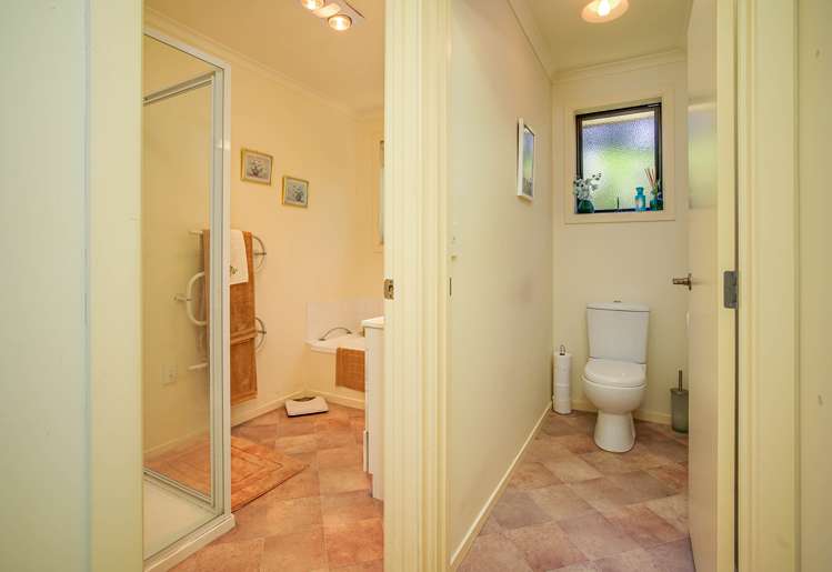 283 The Ridgeway Stoke_16