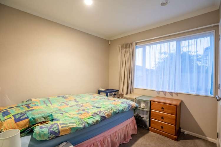 10 Woolaston Place Flat Bush_20