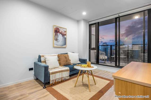 Urgent Sale! Contemporary Penthouse Living