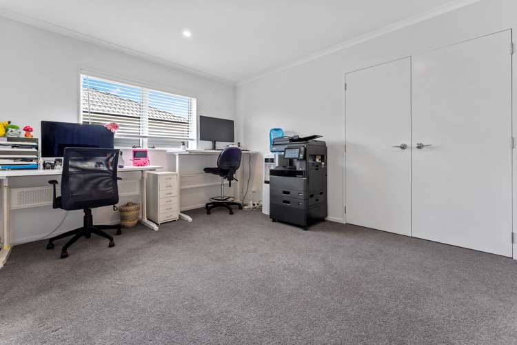 8 Onekura Street Red Beach_18