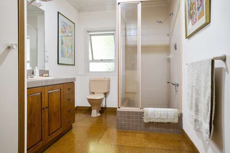 33 Berkers Road Ngahinapouri_12