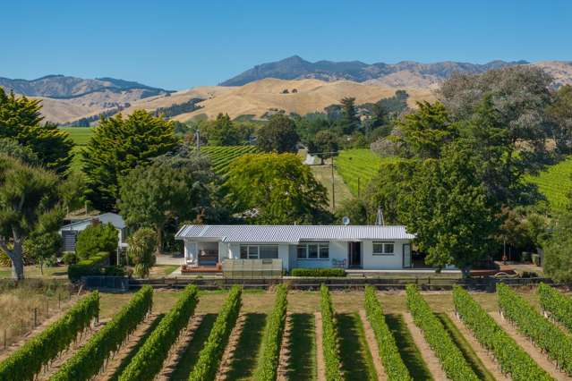 Modern living on two acres in Fairhall