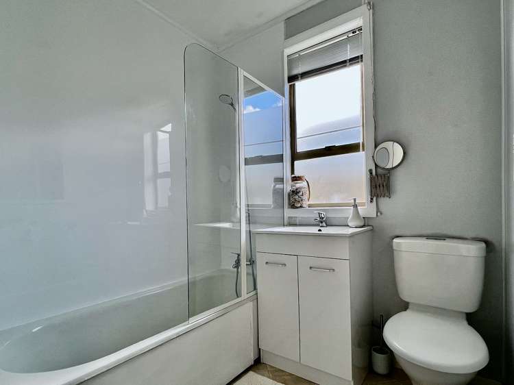 74 Hobart Street Miramar_11