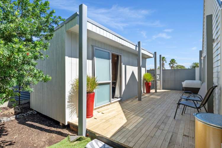 49 Jonathon Street Brookfield_12