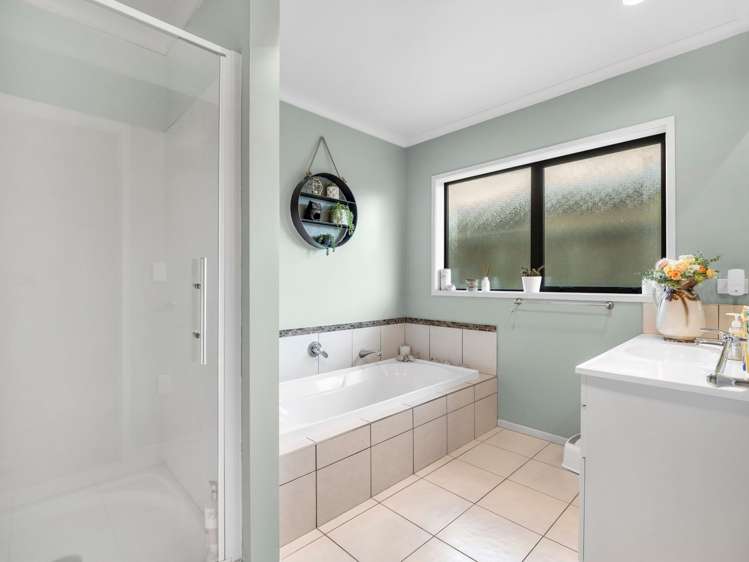 15 Carroll Place Owhata_15
