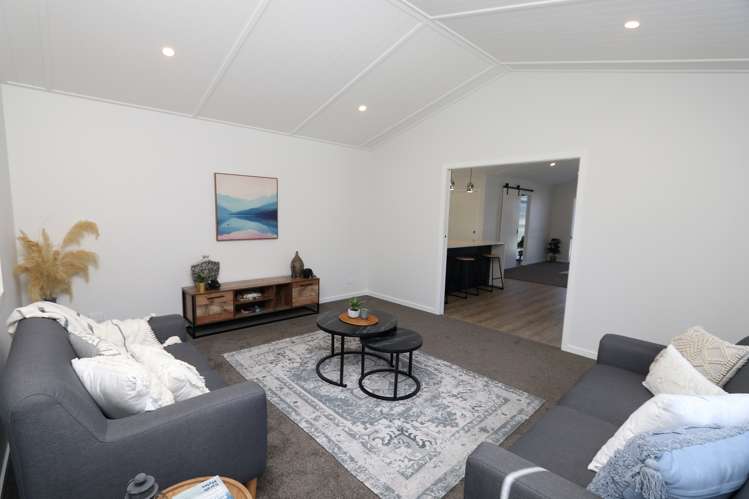 21 Redhaven Rise Netherby_9