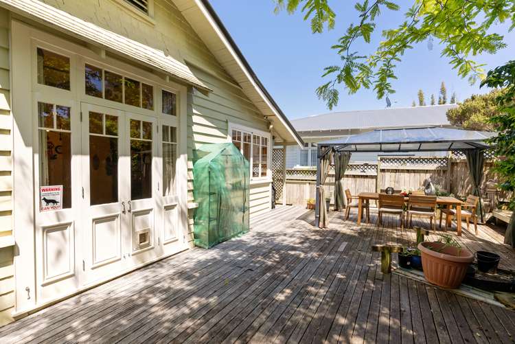 3 Woodhall Road Epsom_8