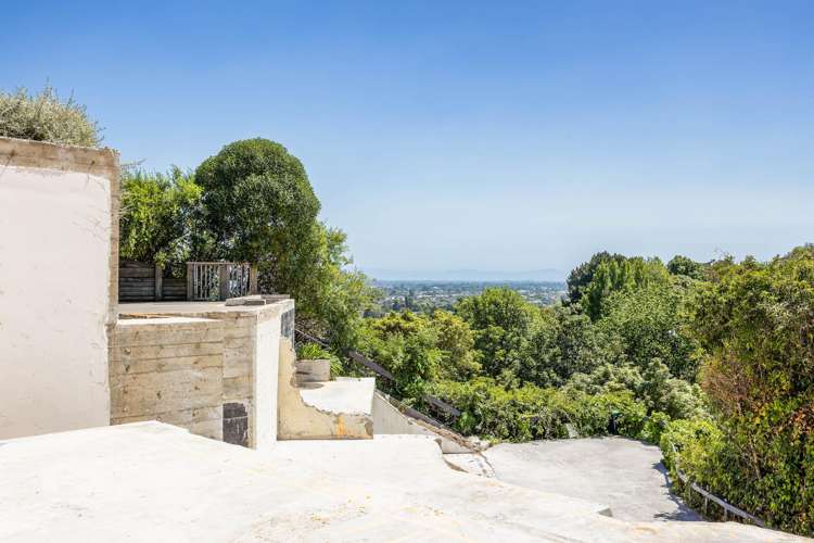 1-2/42F Valley Road Cashmere Hills_5