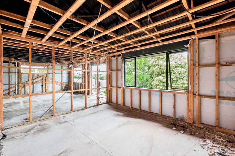 8 Gordon Stanley Drive Massey_15