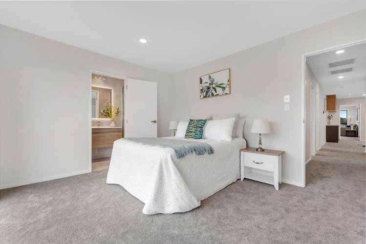 66 Koromeke Street Flat Bush_14