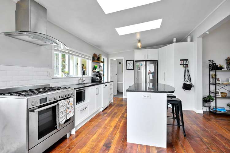 107 Anderson Road Ngahinapouri_6