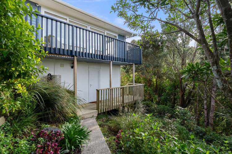 16 Doris Gordon Crescent Crofton Downs_18