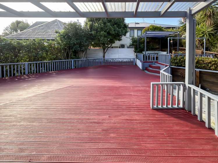 498 College Street 2138_16