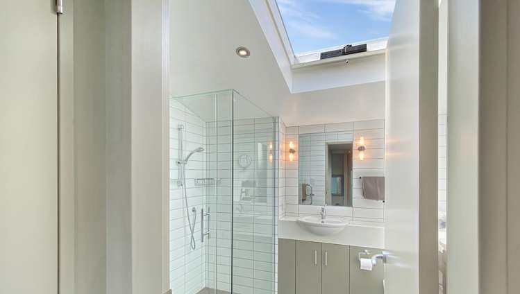 2/23 Seapoint Road Bluff Hill_19