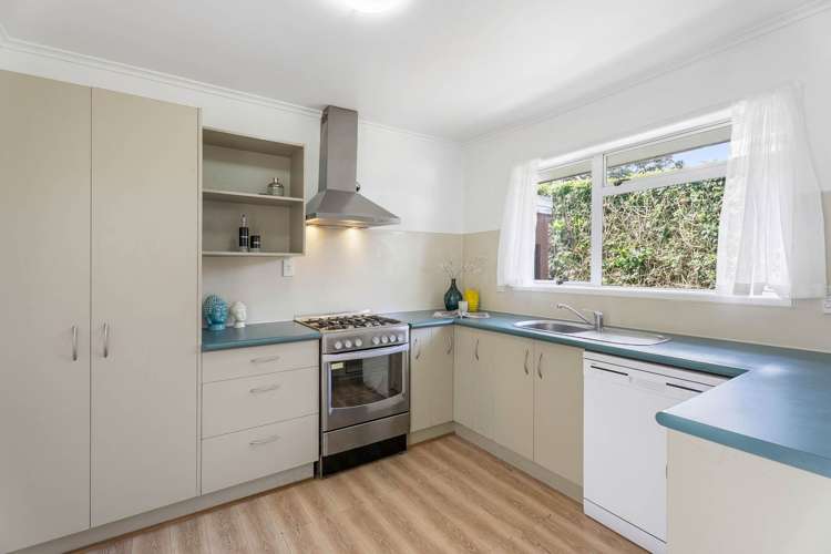 1/19 Hayr Road Three Kings_3