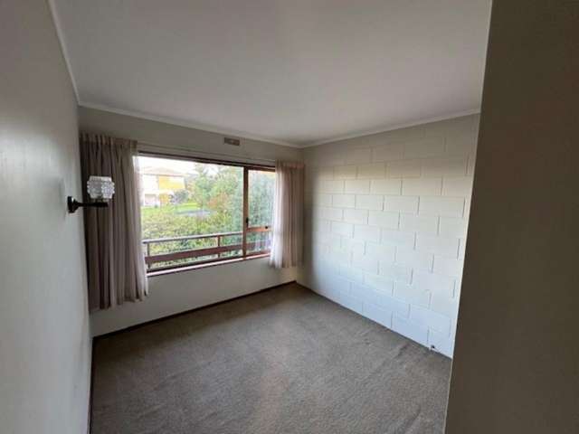 1/12 Felgrove Street Glendene_3