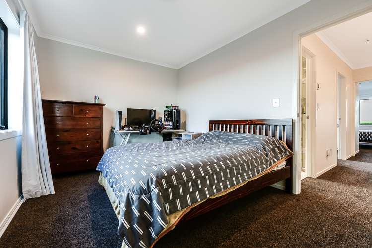 19 Couldsack Avenue Chartwell_11