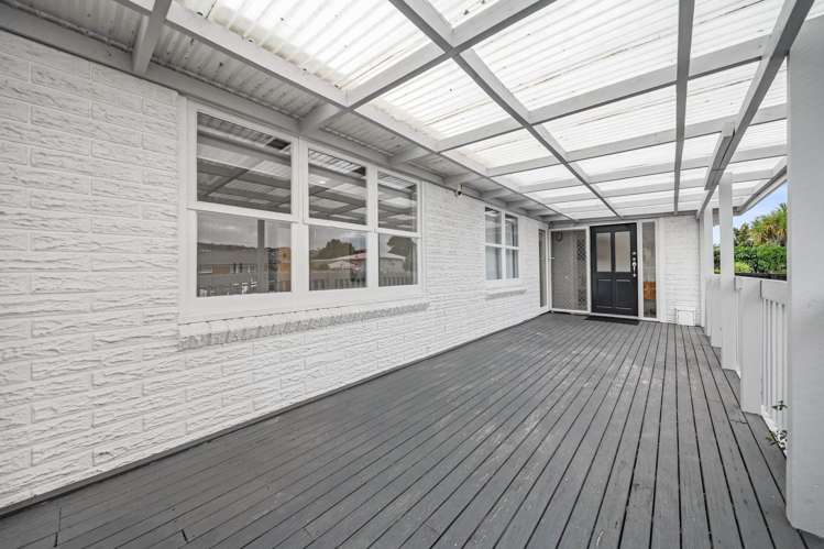 43 President Avenue Papakura_12