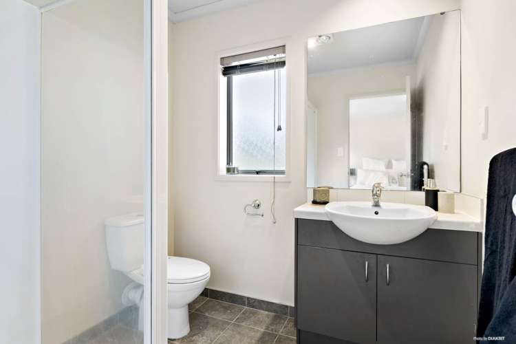 32 Driftwood Drive Red Beach_6