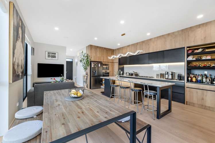 28 Black Shed Road Flat Bush_10