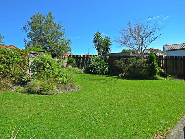 28 Bluewater Place Wattle Downs_4