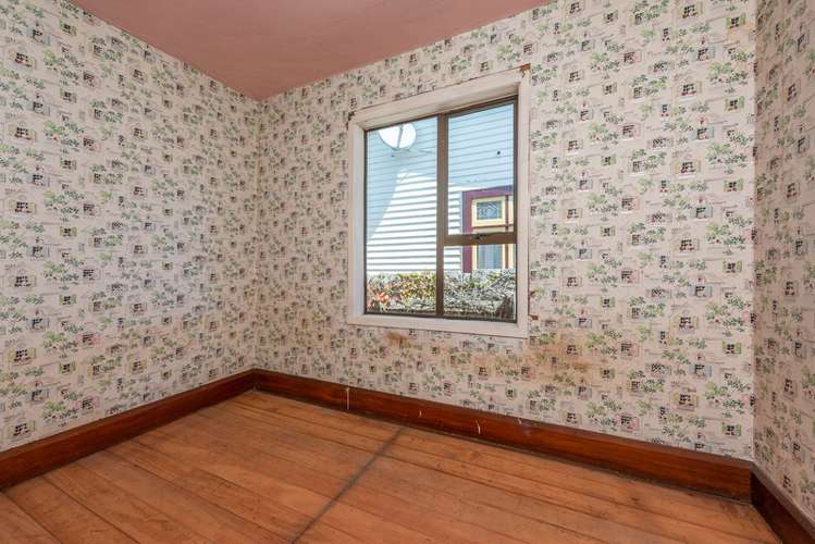 63 Kauri Street Miramar_13