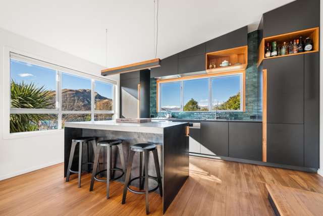 240 Peninsula Road Kelvin Heights_4