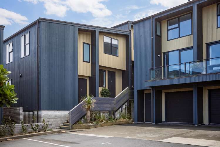 12/20 Trent Street Island Bay_6